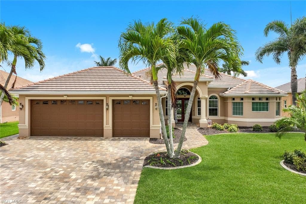 5605 Lancelot LN CAPE CORAL, FL 33914