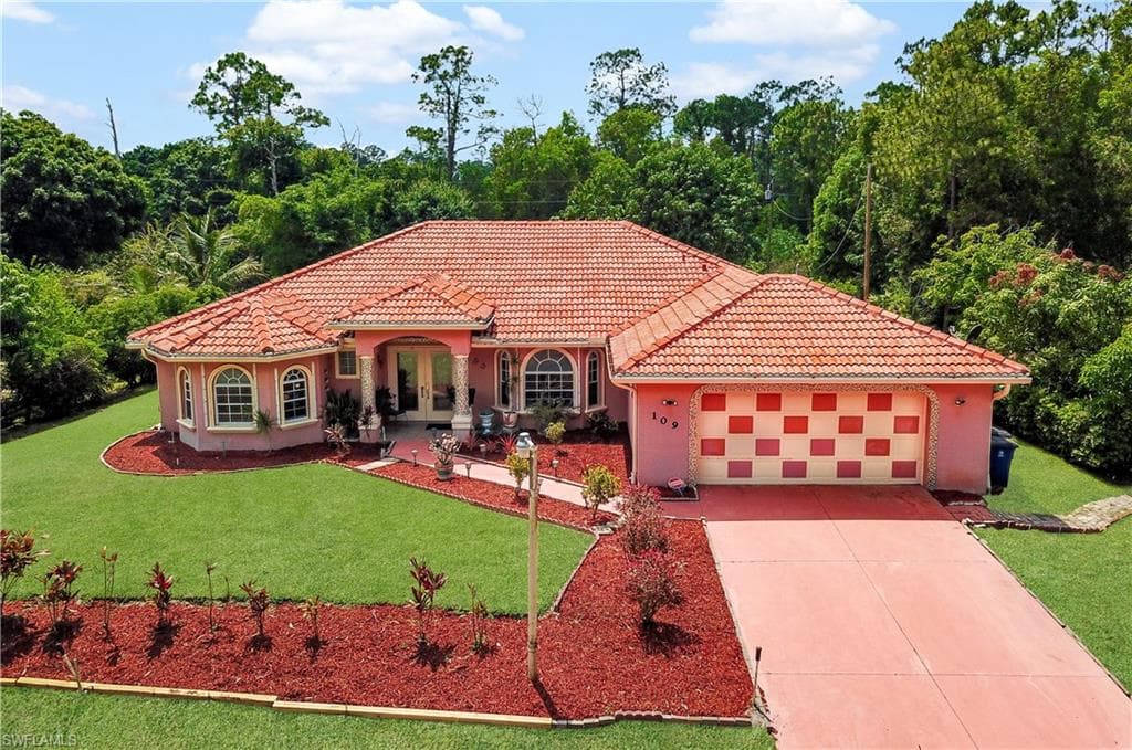 109 Johns AVE LEHIGH ACRES, FL 33936