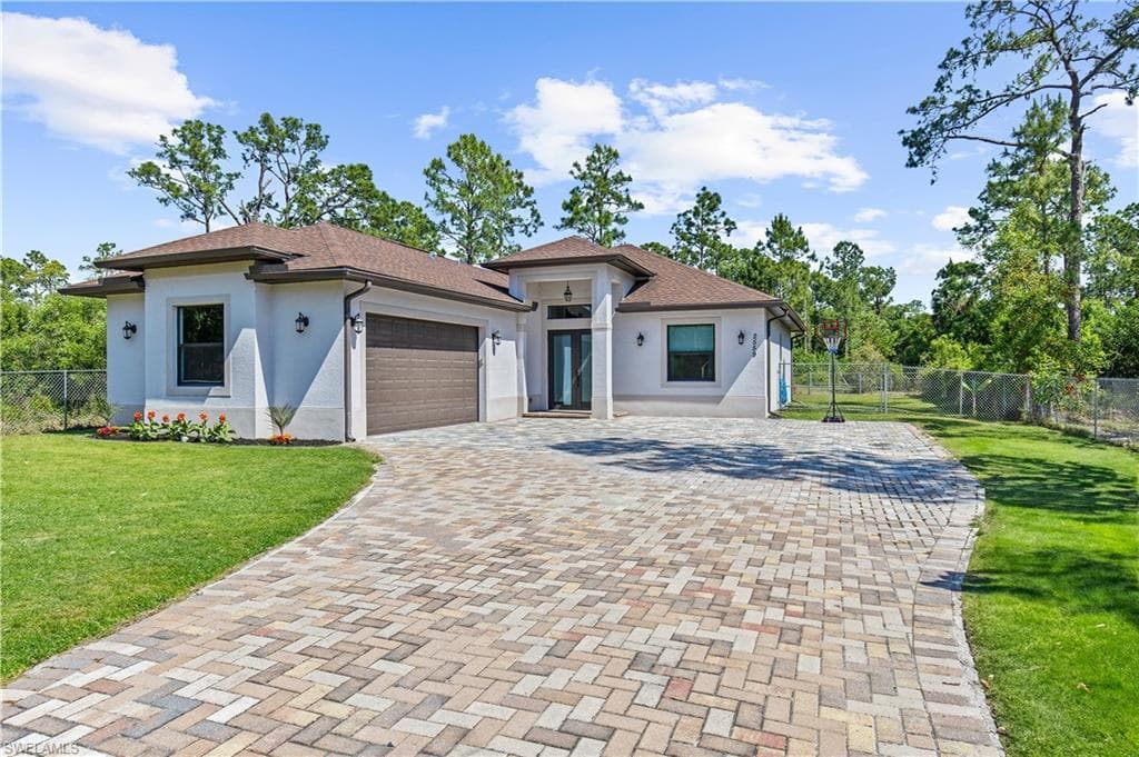 2559 54th AVE NE NAPLES, FL 34120