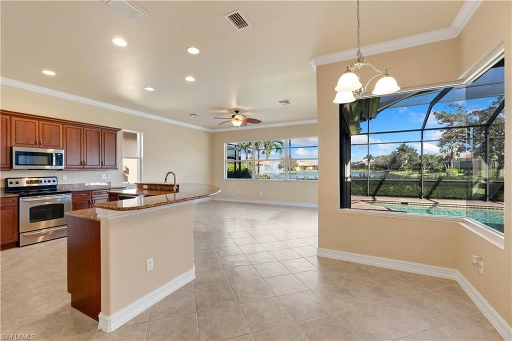 12528 Grandezza CIR ESTERO, FL 33928
