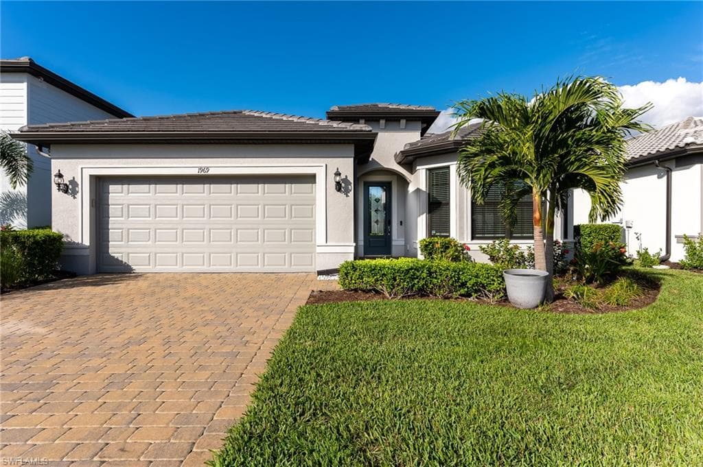 1969 Yellowfin CIR NAPLES, FL 34114