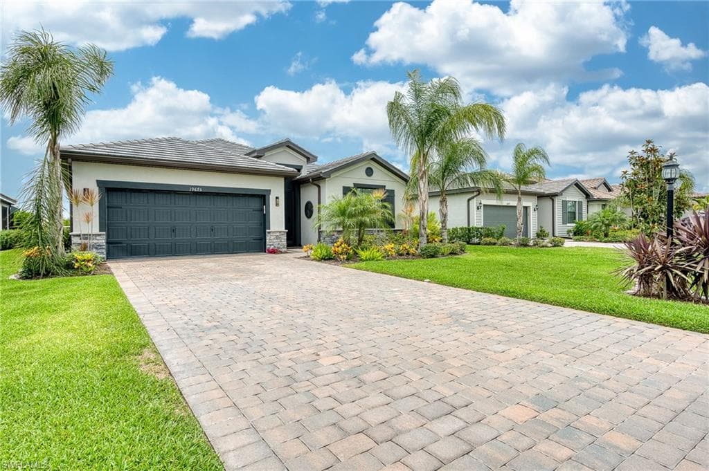 19675 Beechcrest PL ESTERO, FL 33928