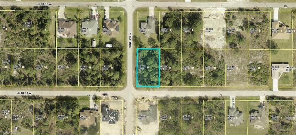 2820 44th ST W LEHIGH ACRES, FL 33971