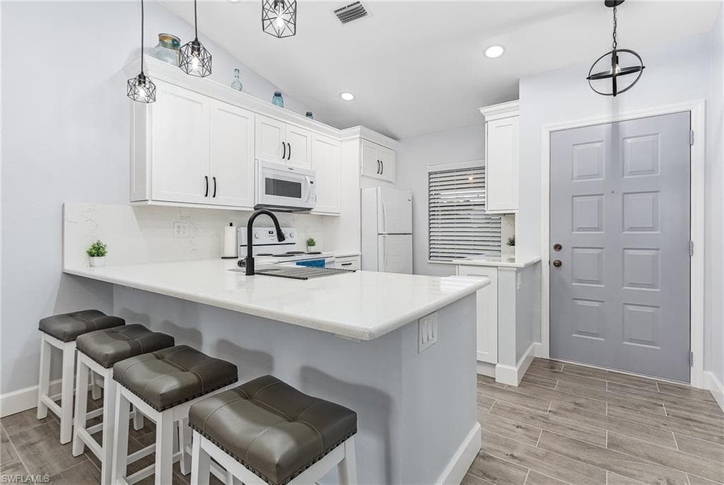 11901 Caraway LN 103 FORT MYERS, FL 33908