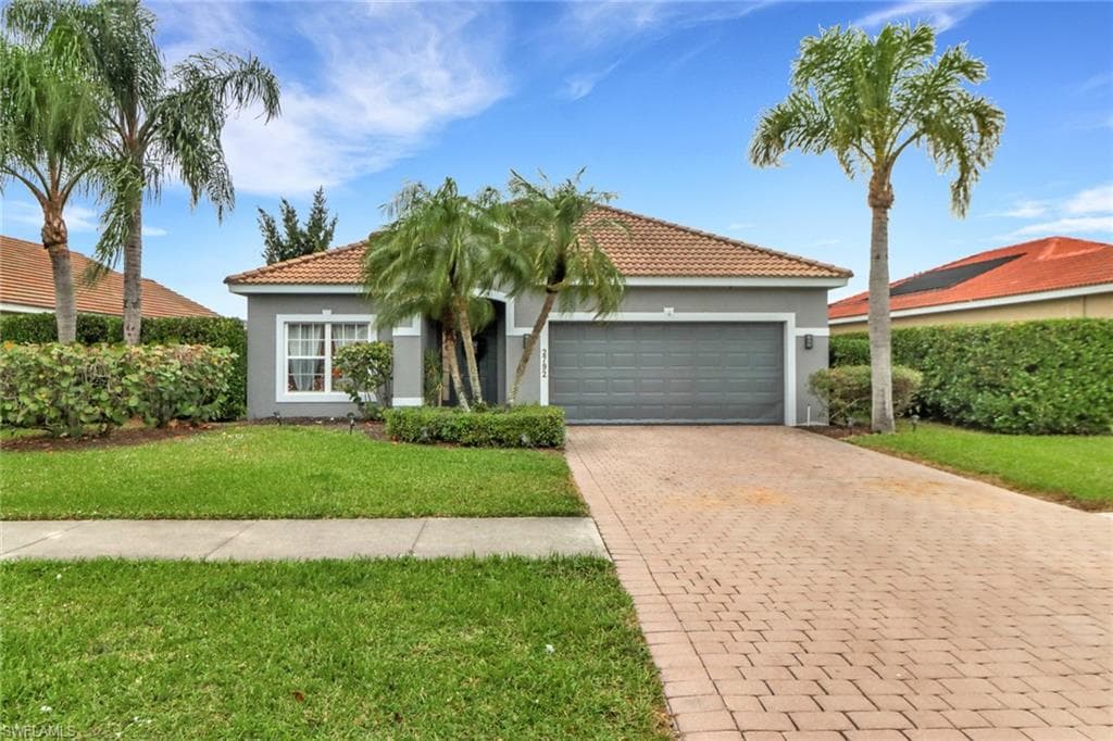 2792 Orange Grove TRL NAPLES, FL 34120