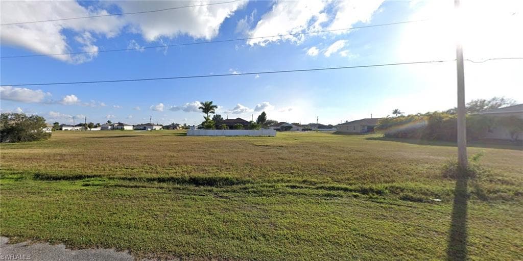 3330 5th ST CAPE CORAL, FL 33993