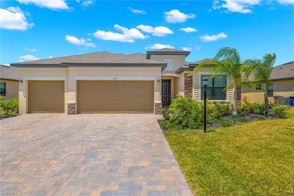 3351 Menores WAY FORT MYERS, FL 33905