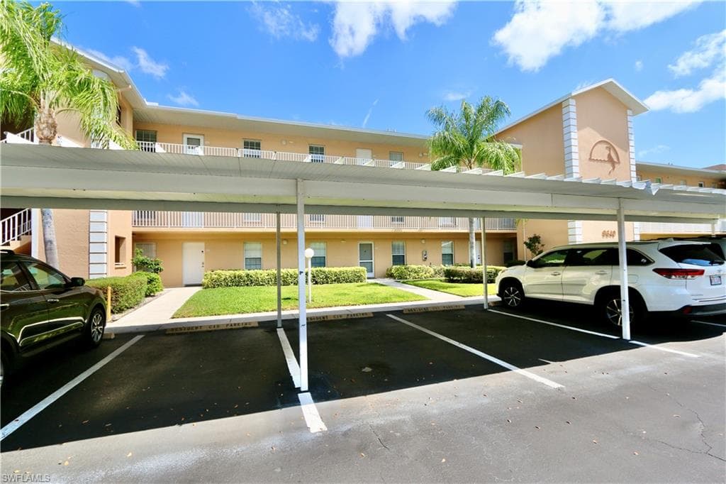 9640 Victoria LN C206 NAPLES, FL 34109