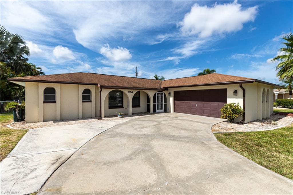 252 SE 46th TER CAPE CORAL, FL 33904