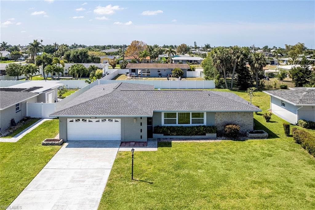 1750 SE 29th LN CAPE CORAL, FL 33904
