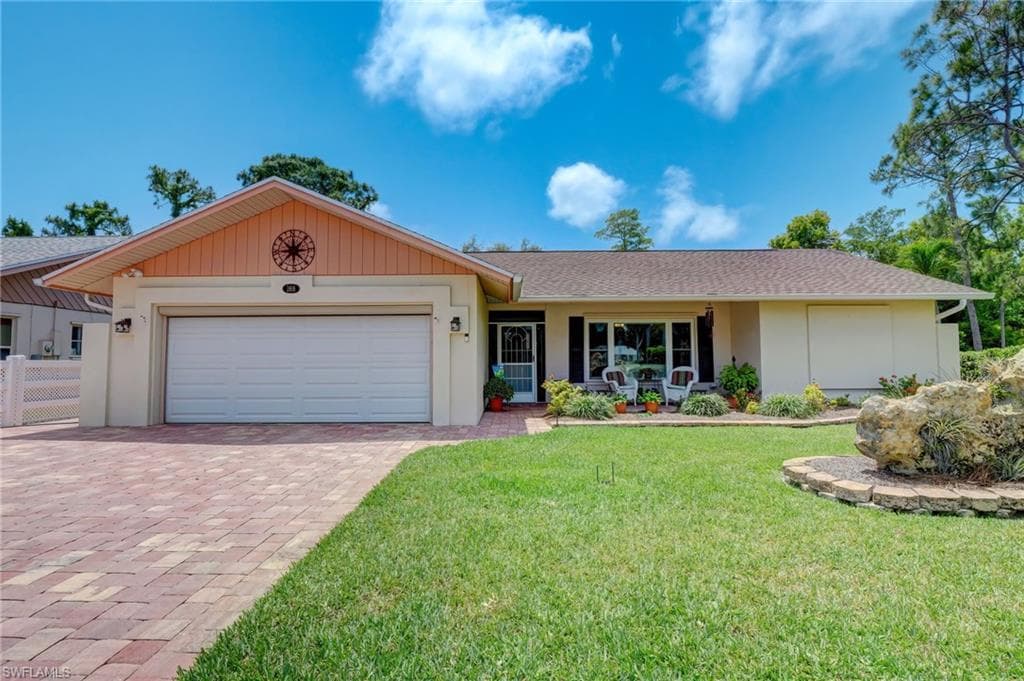 168 Versailles CIR NAPLES, FL 34112