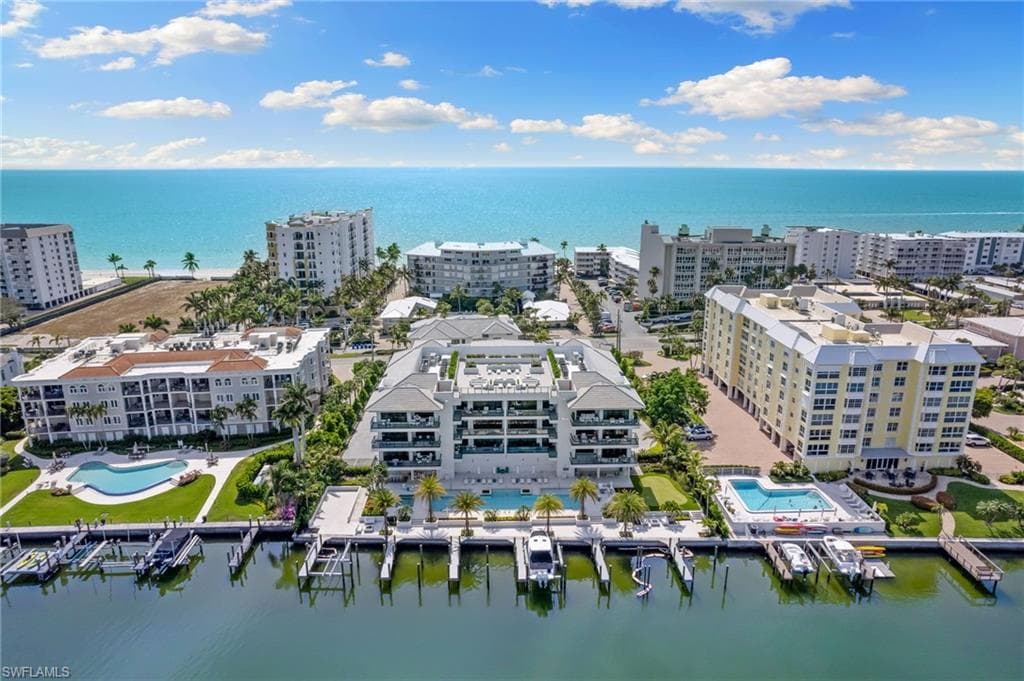 1820 GULF SHORE BLVD N 301 NAPLES, FL 34102