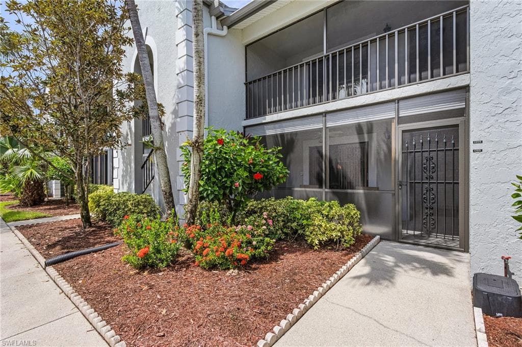 487 Veranda WAY C105 NAPLES, FL 34104