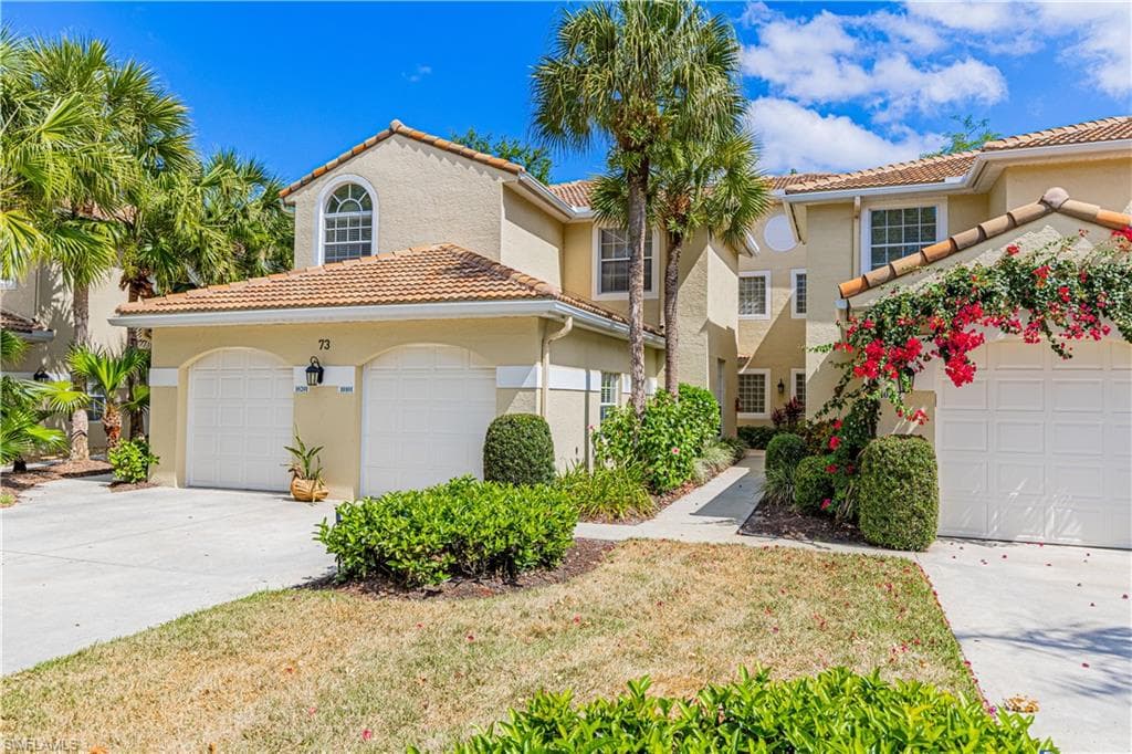 73 Silver Oaks CIR 10101 NAPLES, FL 34119