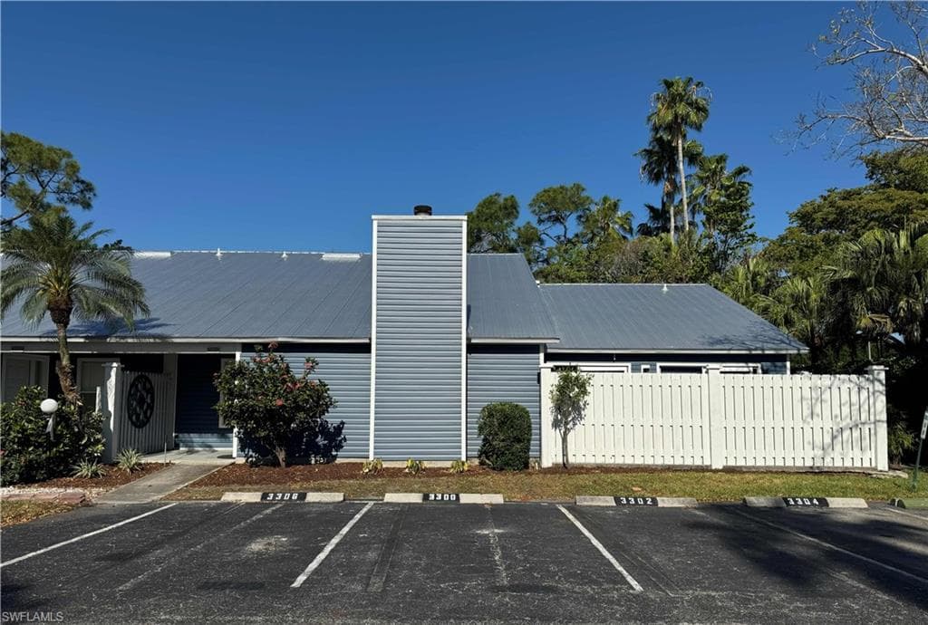 3300 Timberwood CIR 22-0 NAPLES, FL 34105