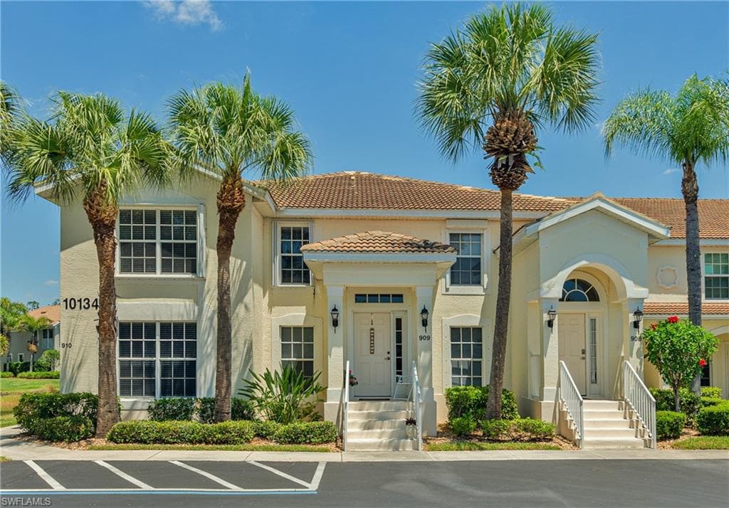 10134 Colonial Country Club BLVD 909 FORT MYERS, FL 33913