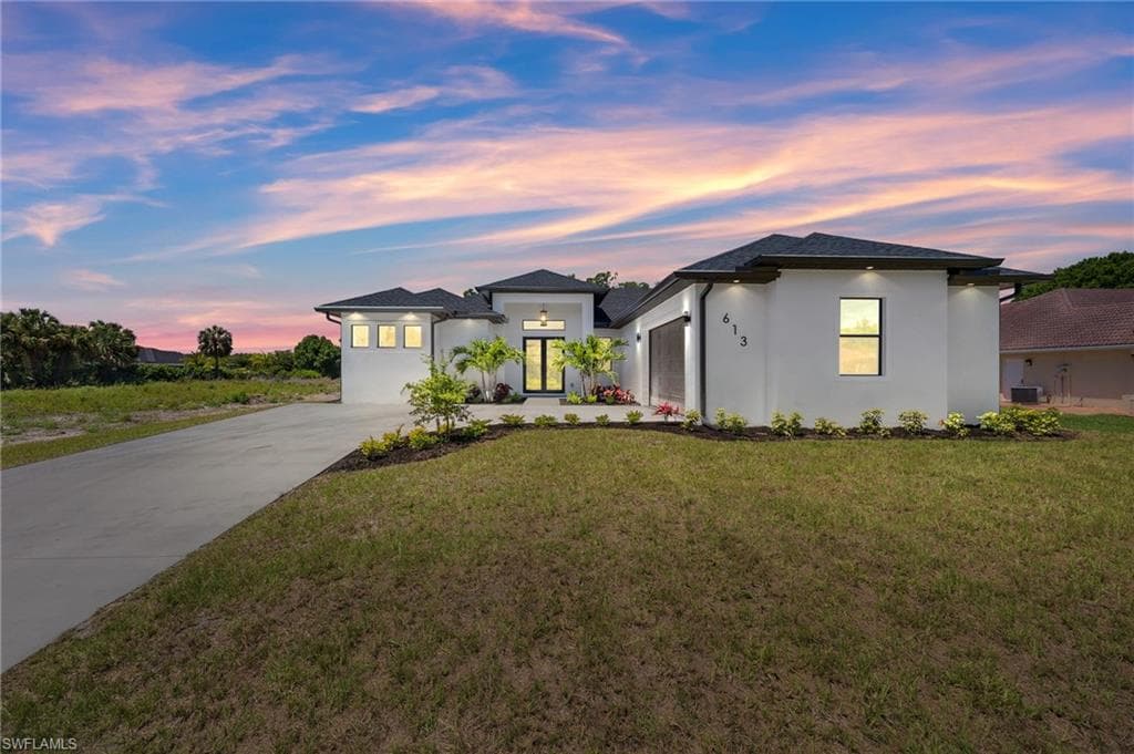 613 Hibiscus AVE LEHIGH ACRES, FL 33972