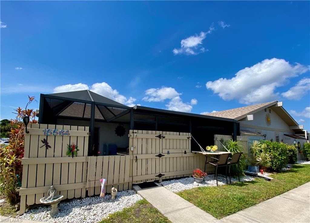 15564 Crystal Lake DR NORTH FORT MYERS, FL 33917