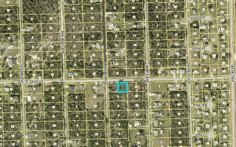 2002 E 10th ST LEHIGH ACRES, FL 33936
