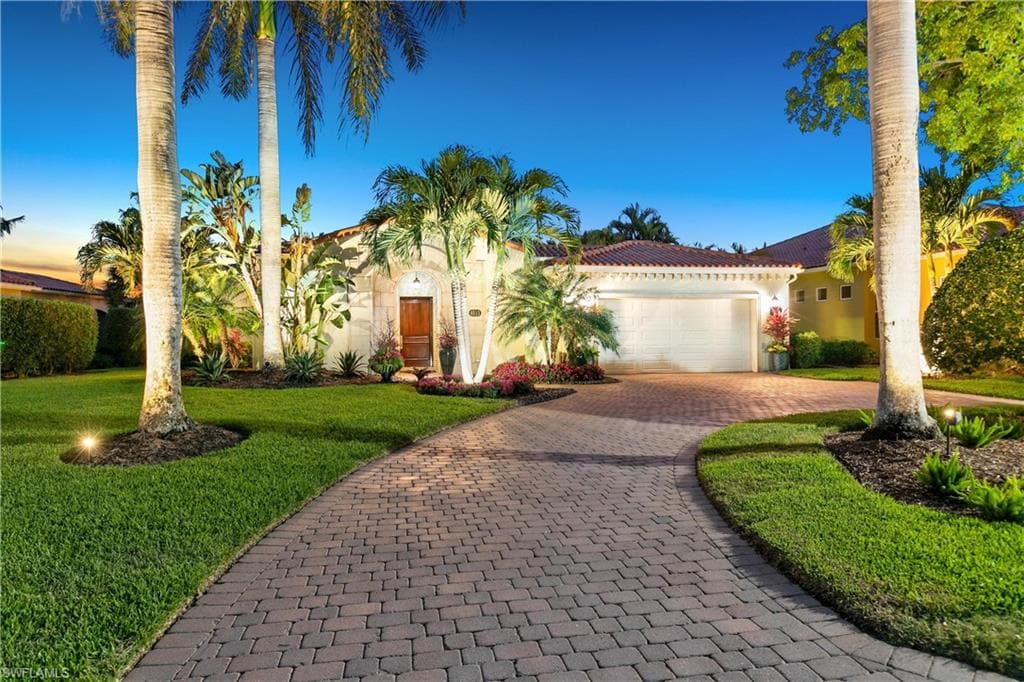 8515 Bellagio DR NAPLES, FL 34114