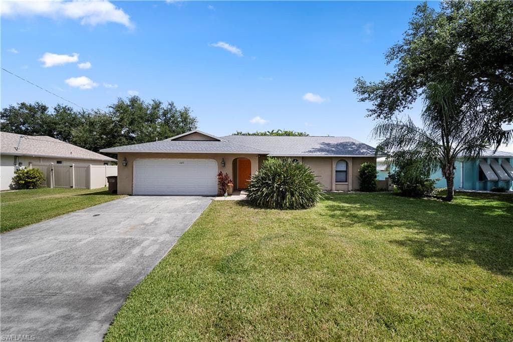 1127 34th TER CAPE CORAL, FL 33904