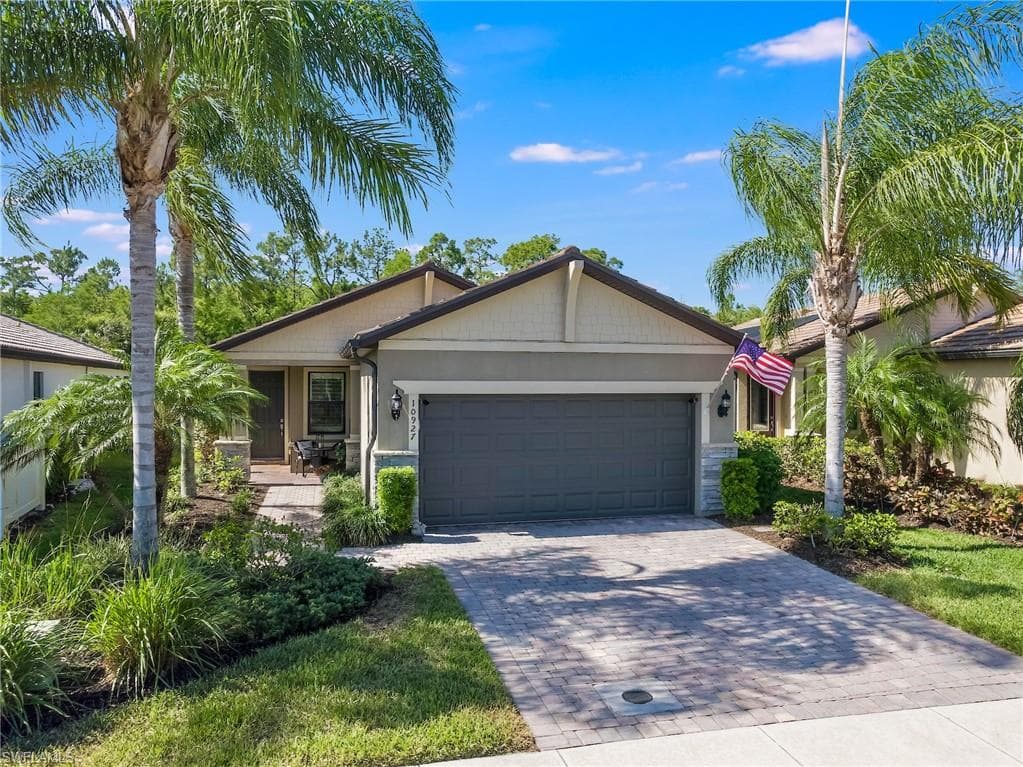 10927 Glenhurst ST FORT MYERS, FL 33913