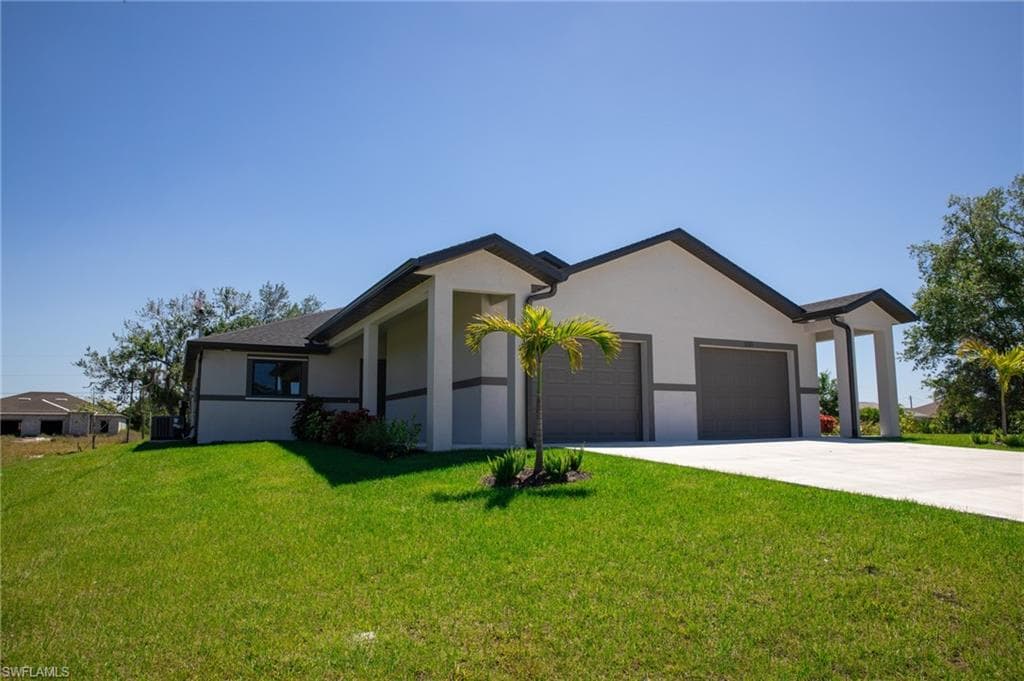 1113 Ivan AVE S LEHIGH ACRES, FL 33973