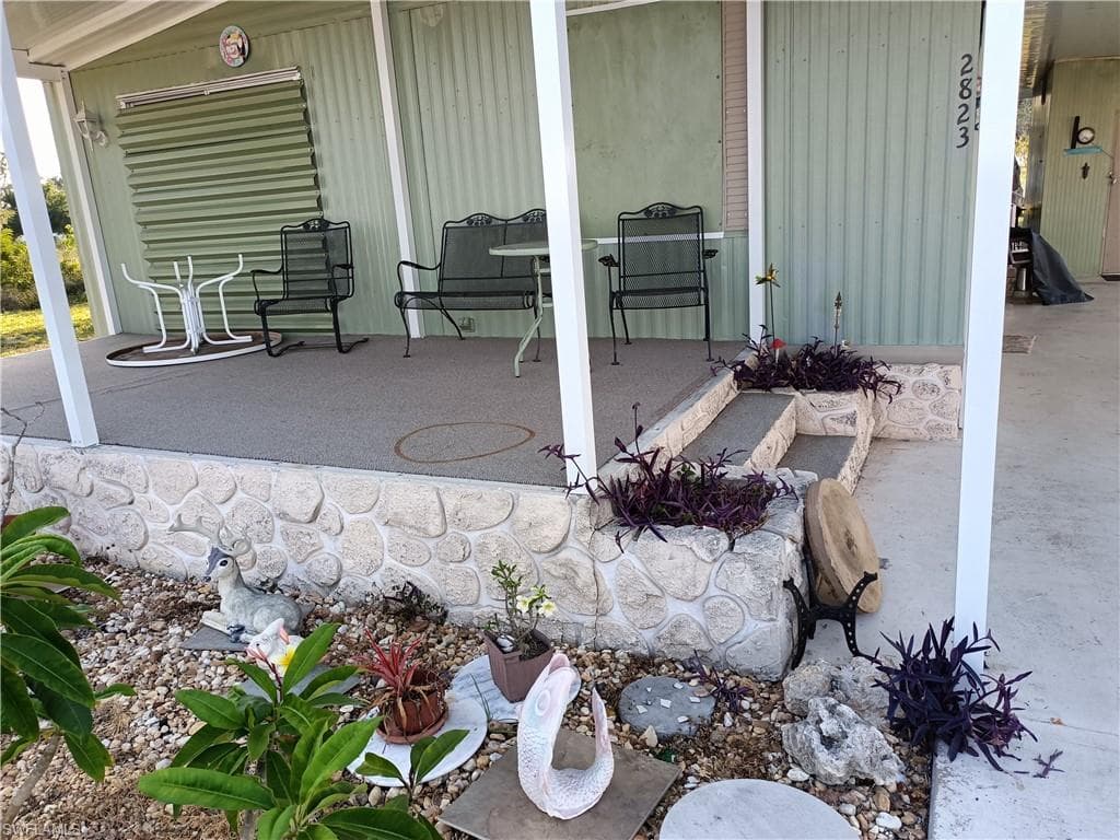 2823 Breezewood DR NORTH FORT MYERS, FL 33917