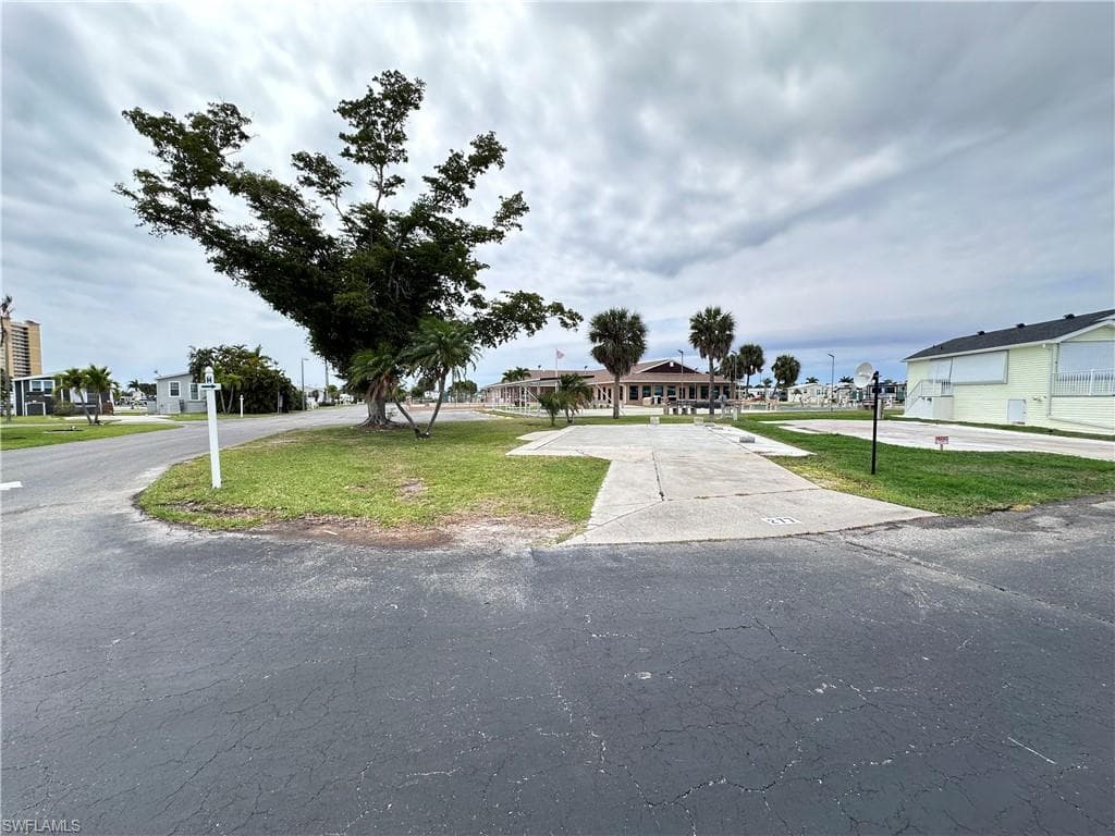 19681 H277 Summerlin RD FORT MYERS, FL 33908