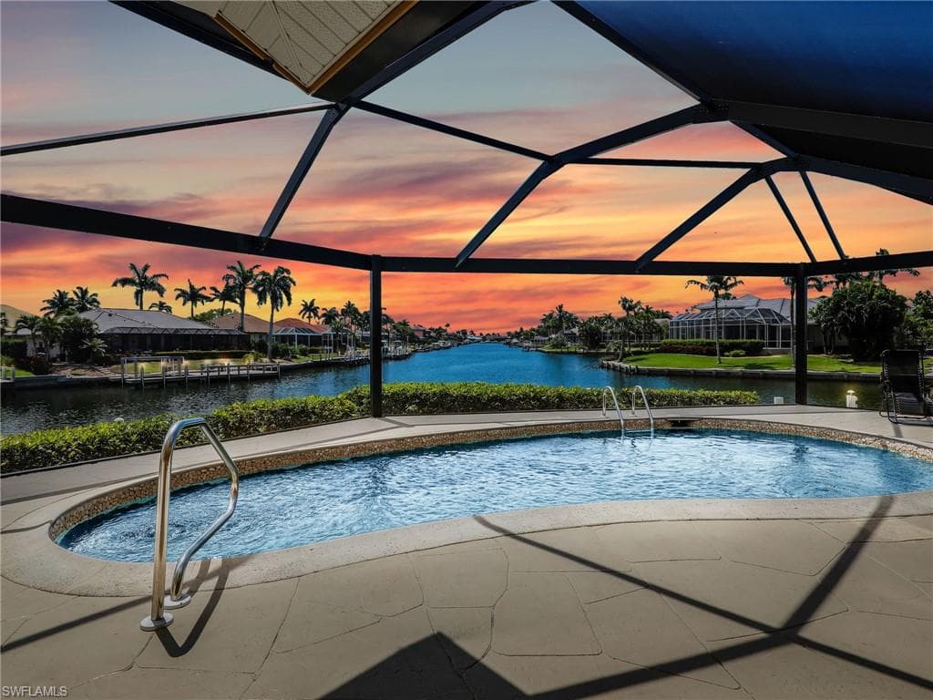 807 Sea CT MARCO ISLAND, FL 34145