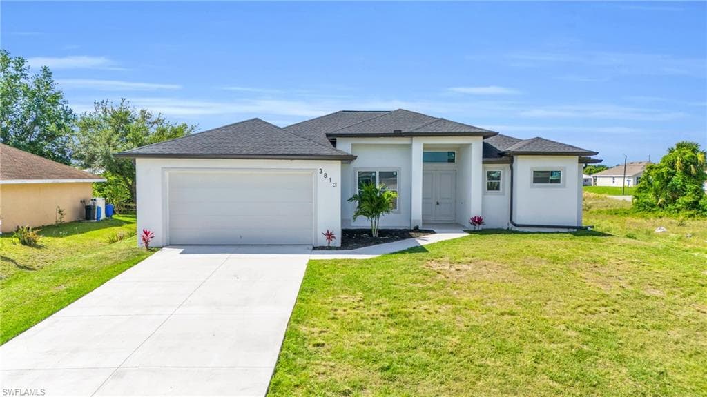 3813 11th ST W LEHIGH ACRES, FL 33971