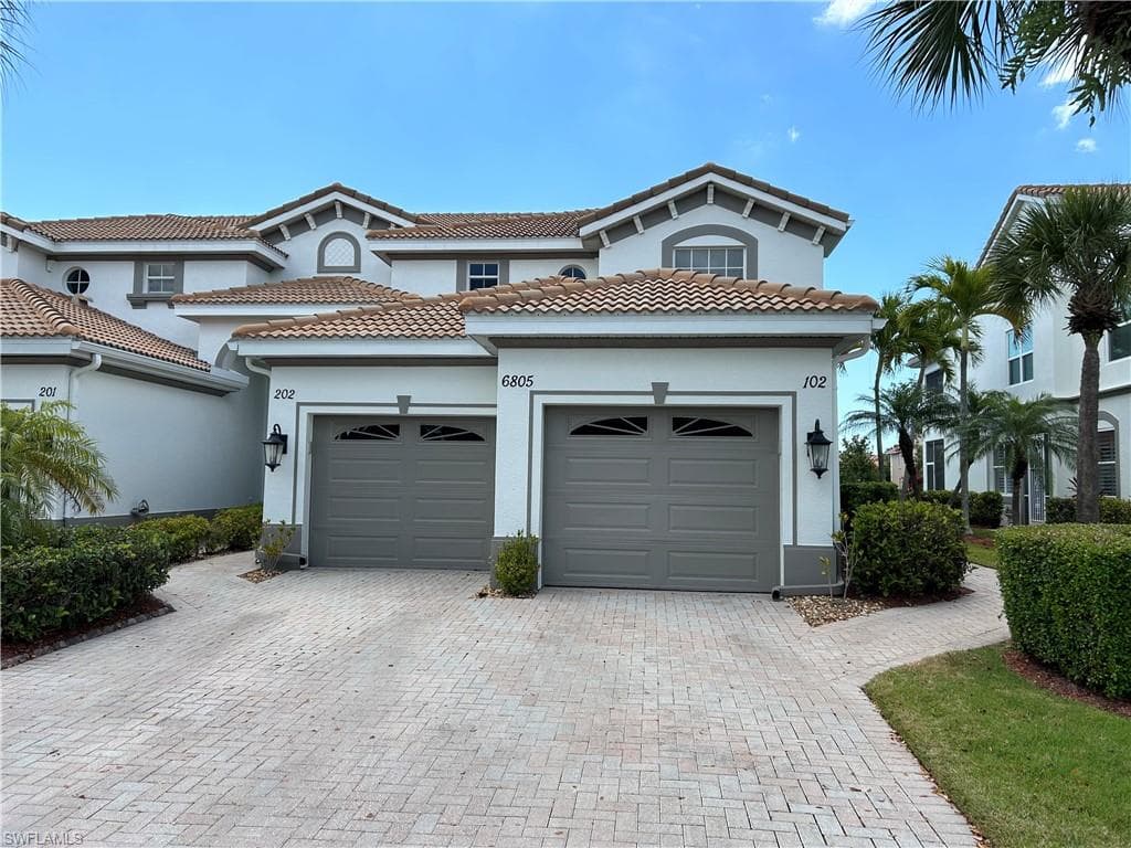 6805 Sterling Greens DR 102 NAPLES, FL 34104