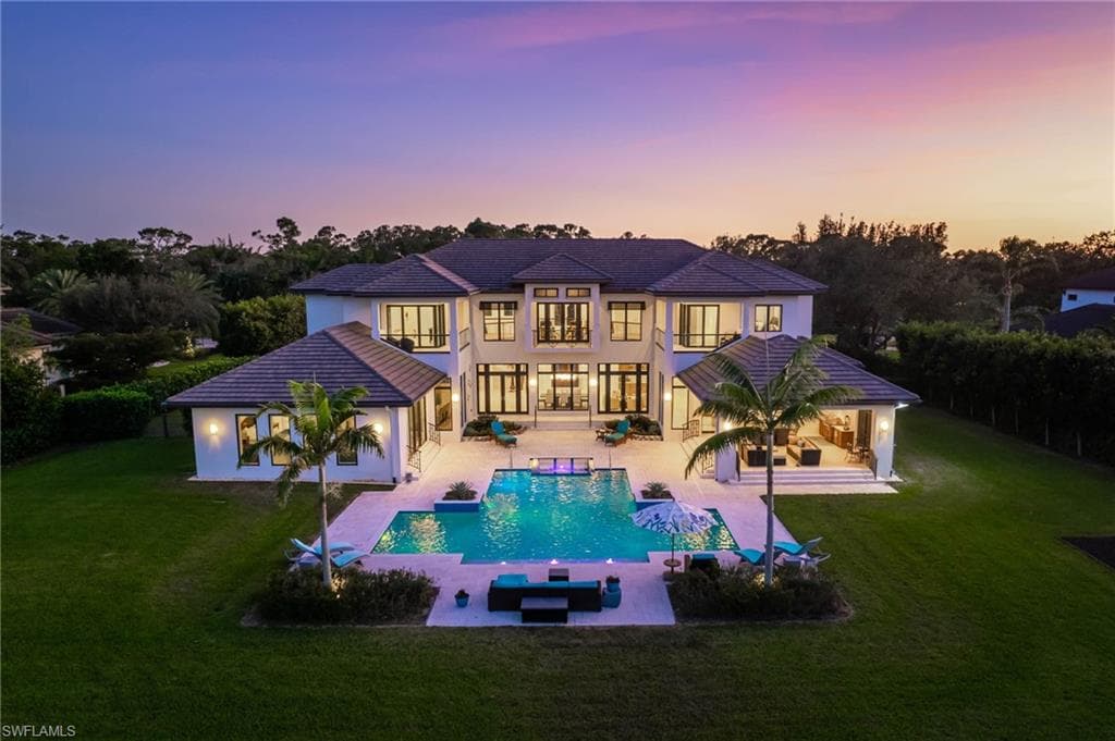 119 Carica RD NAPLES, FL 34108