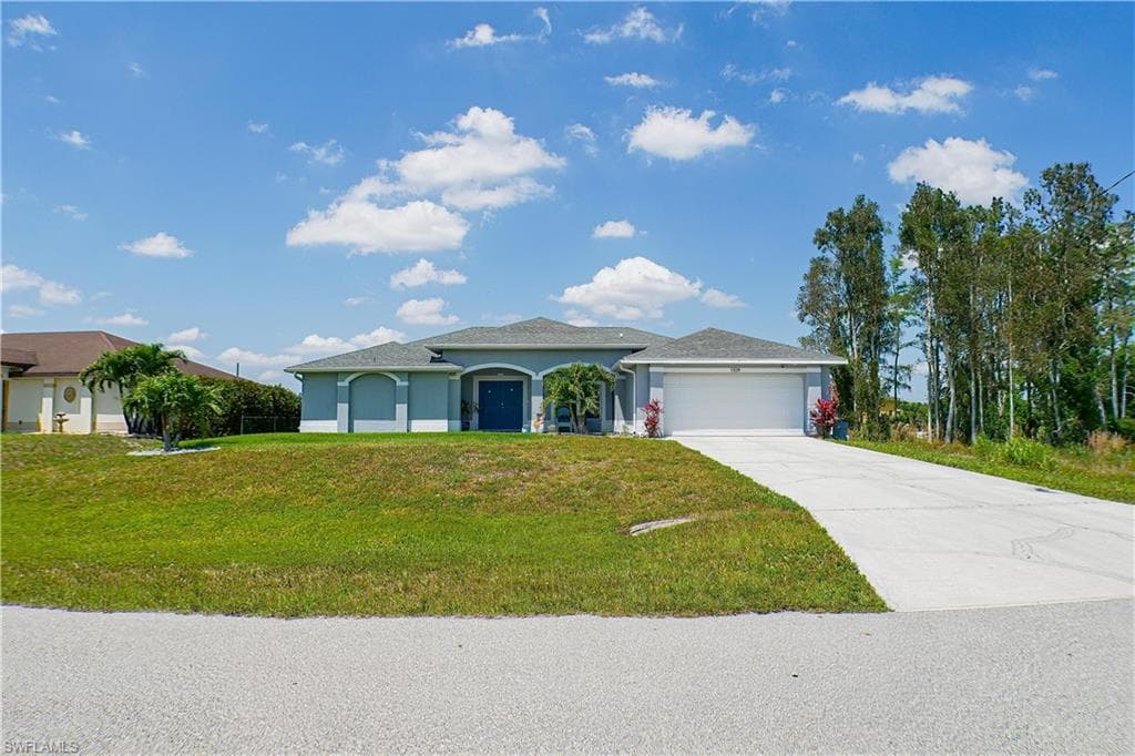 1109 chapel AVE LEHIGH ACRES, FL 33971