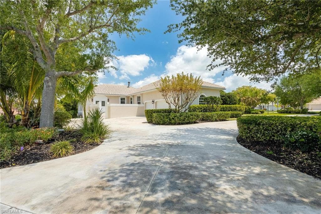 8840 King Lear CT FORT MYERS, FL 33908