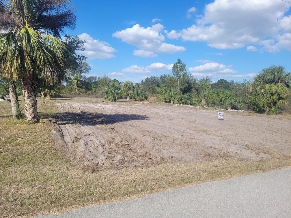 4403 E 17th ST LEHIGH ACRES, FL 33972