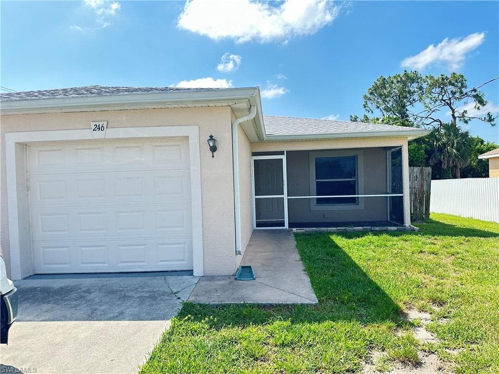 246 Peerless ST LEHIGH ACRES, FL 33974