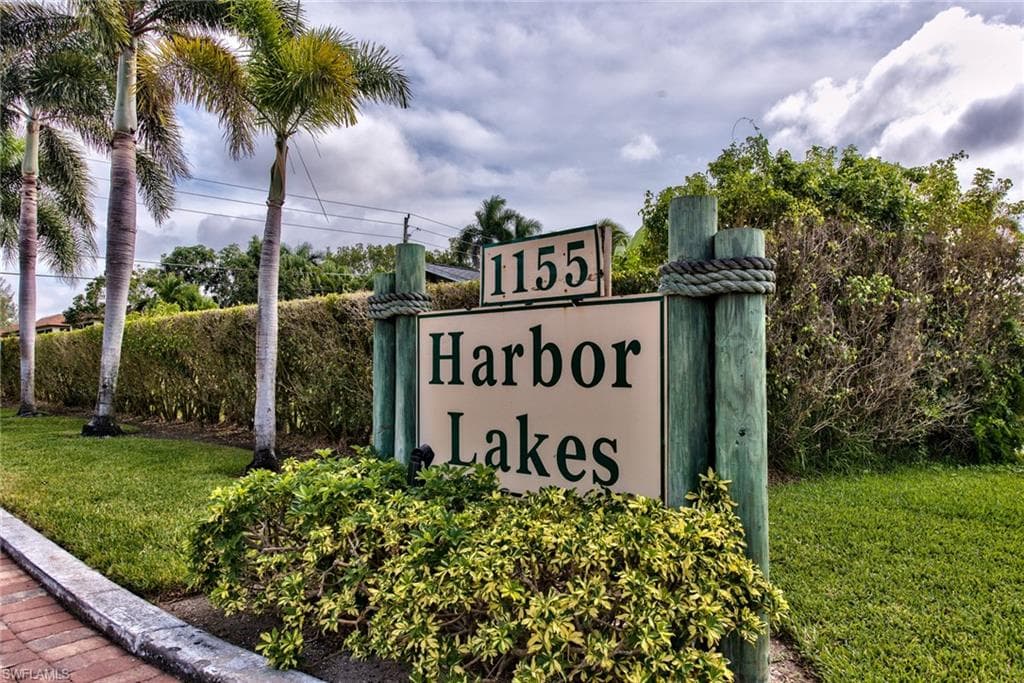 1155 Sandpiper ST C6 NAPLES, FL 34102