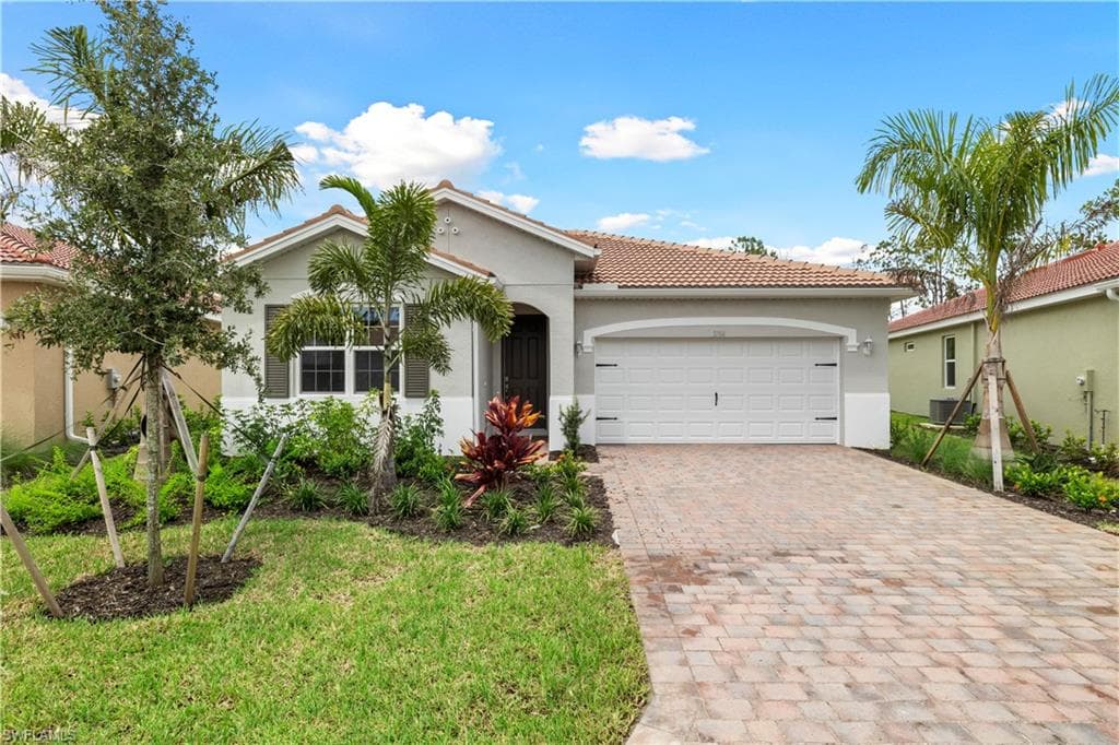 3764 Crosswater DR NORTH FORT MYERS, FL 33917