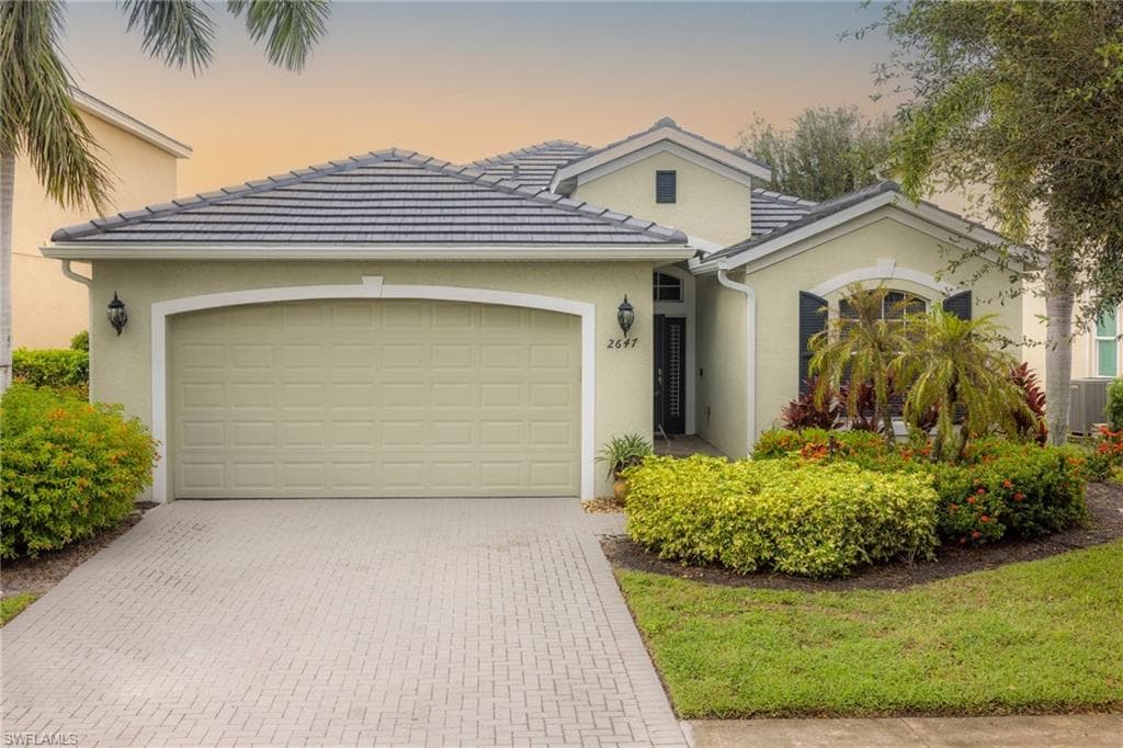 2647 Maraval CT CAPE CORAL, FL 33991