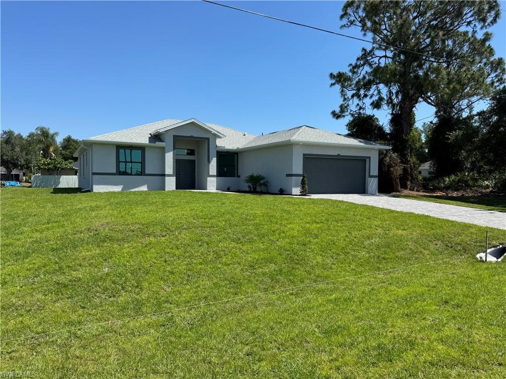 3910 39th ST SW LEHIGH ACRES, FL 33976