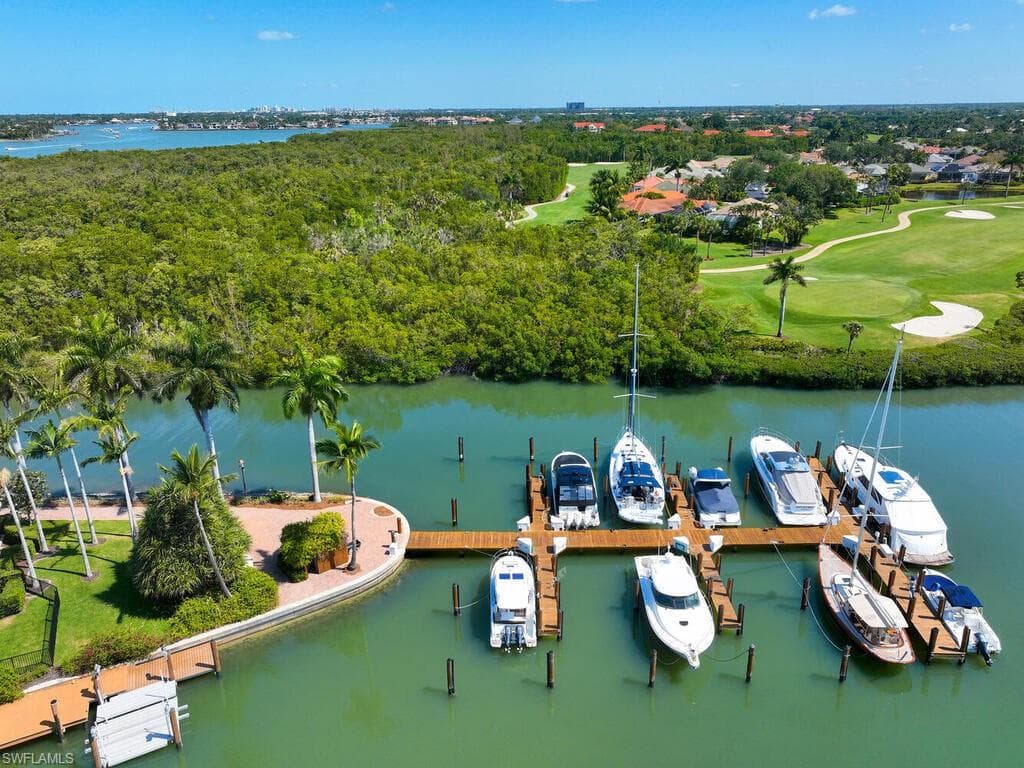 1777 Gulfstar DR S NAPLES, FL 34112