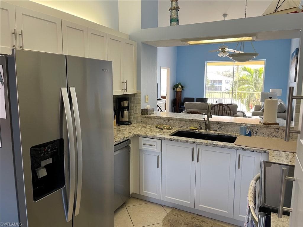 380 Robin Hood CIR 201 NAPLES, FL 34104