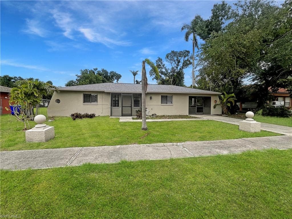 2639 Dr Ella Piper WAY FORT MYERS, FL 33916