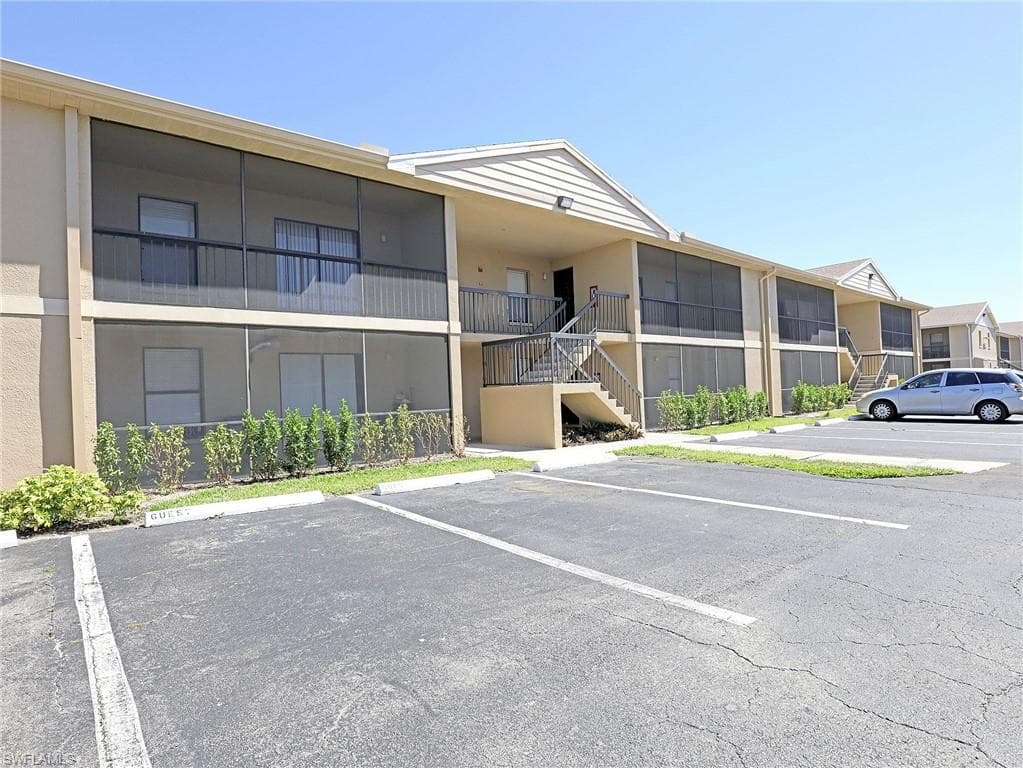 5329 Summerlin RD 2906 FORT MYERS, FL 33919