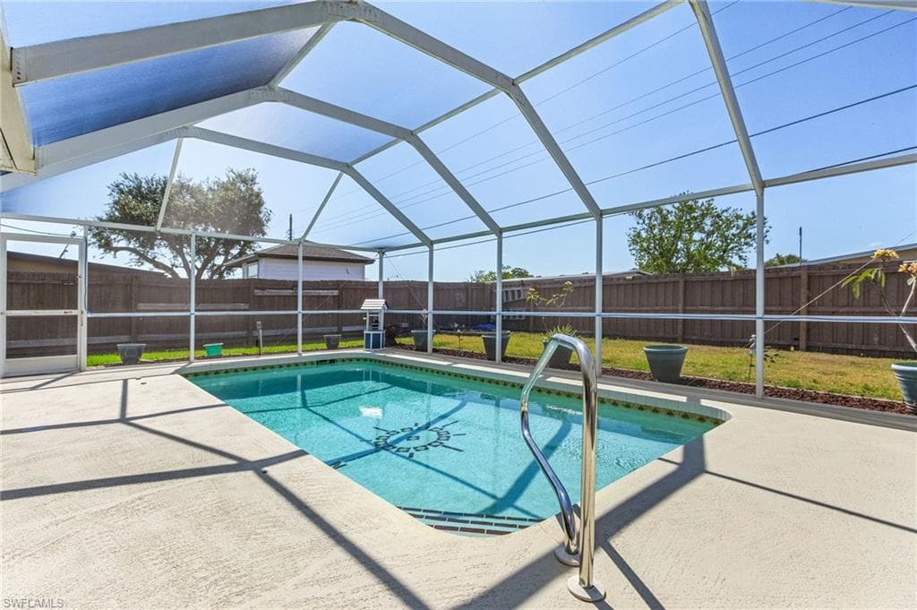 21195 Glendale AVE PORT CHARLOTTE, FL 33952