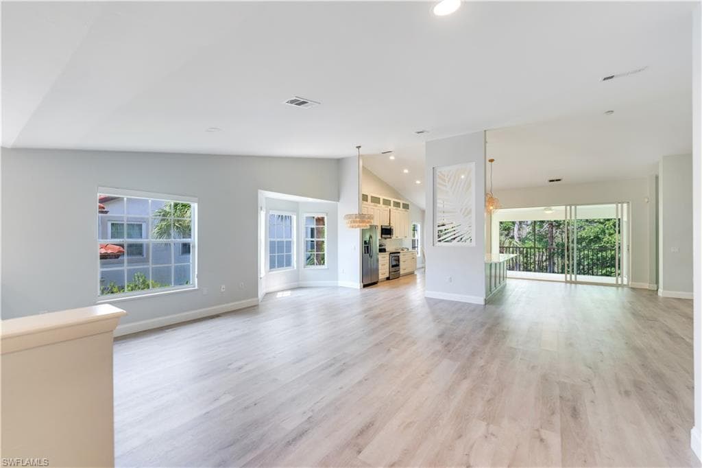 2235 Hawksridge DR 603 NAPLES, FL 34105