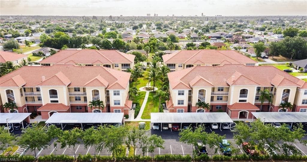 1125 Van Loon Commons CIR 302 CAPE CORAL, FL 33909