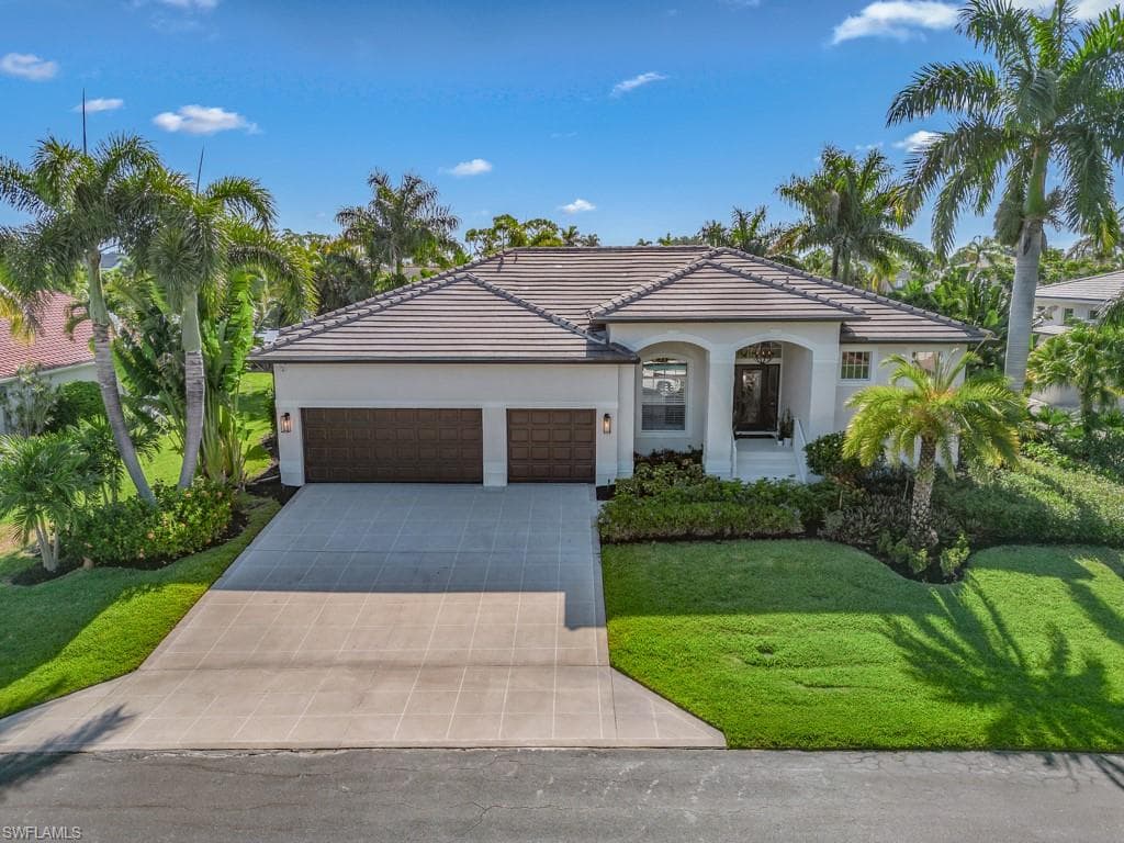 27121 Driftwood DR BONITA SPRINGS, FL 34135