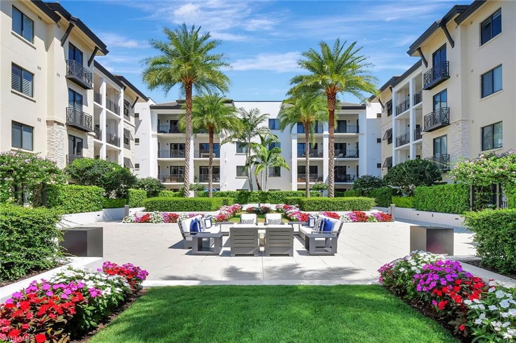 1035 3rd AVE S 518 NAPLES, FL 34102